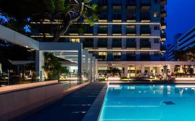 International Beach Hotel